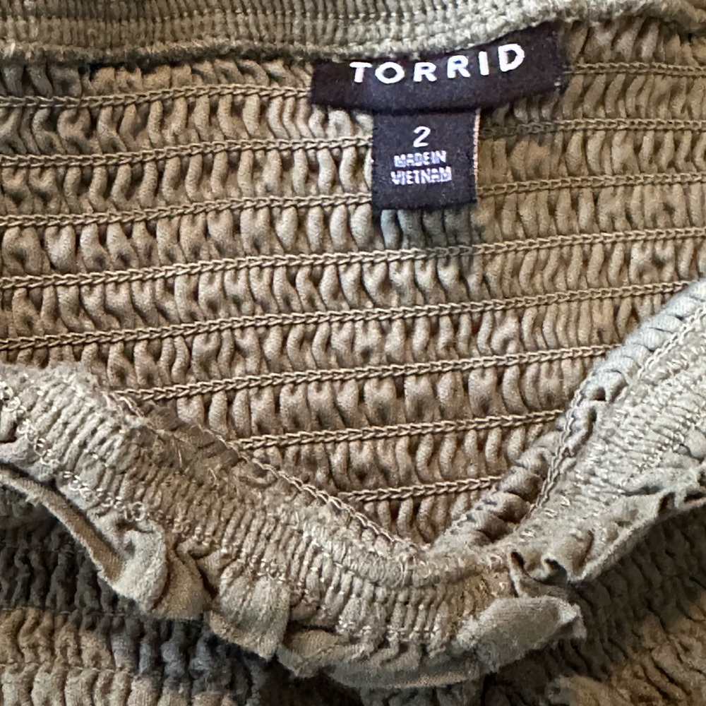 Torrid olive Green Off-Shoulder Blouse size 2 - Picture 3 of 7